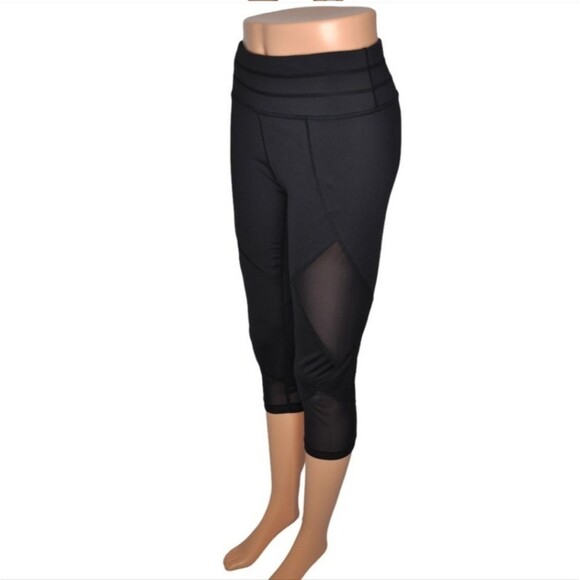 Athleta Black Mesh Sonar Compression Capri Running/Workout leggings M - Picture 4 of 11